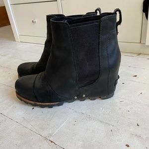 Sorel joan of arctic wedge bootie